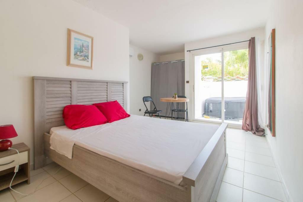 Superbe Studio Avec Jacuzzi Prive Lejlighed Sainte-Anne Eksteriør billede